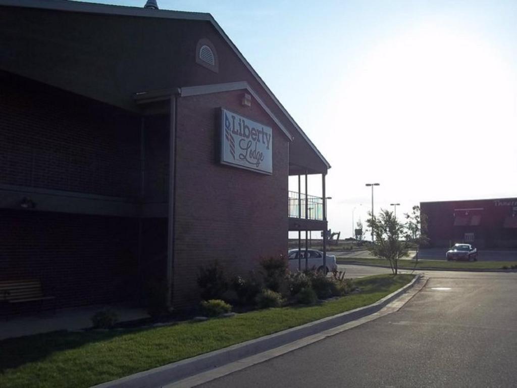 Liberty Lodge Saint-Robert Exterior foto